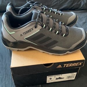 BRAND NEW ADIDAS TERREX EASTRAIL